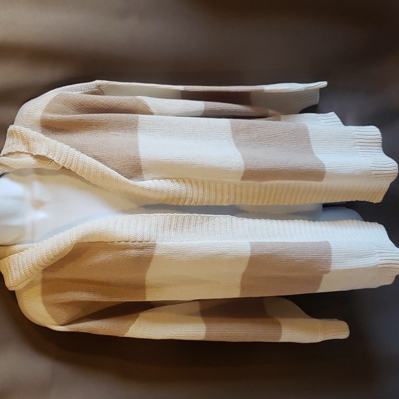Cream Striped Hooded Cardigan Size S - NWT - Picture 4 of 10